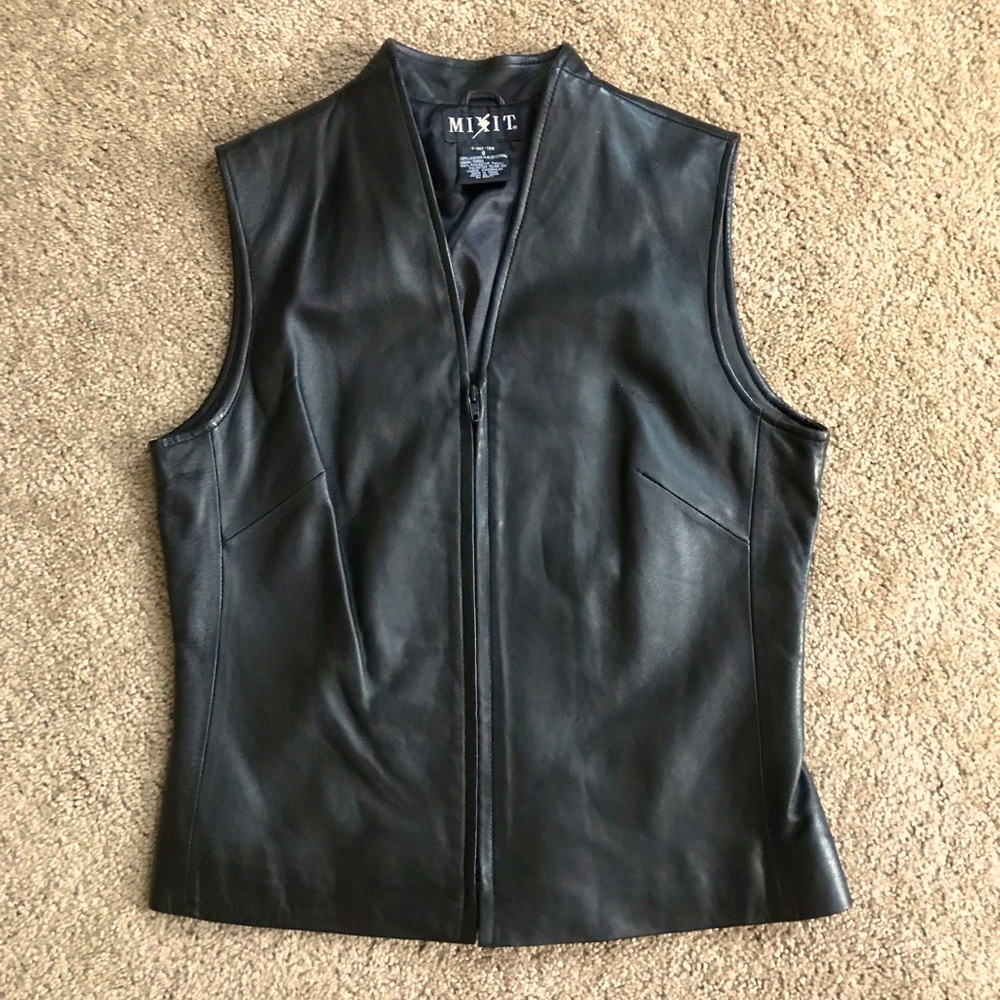 MIX IT WOMENS LEATHER VEST